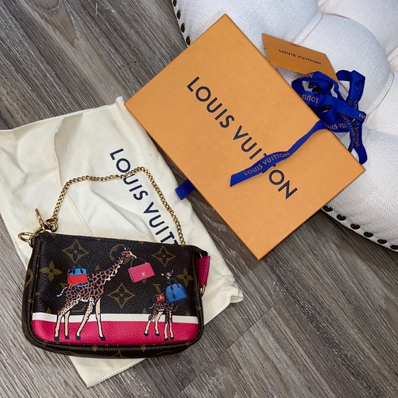 Louis Vuitton mini Pochette limited edition Giraffe 🦒 - Picture 3 of 14